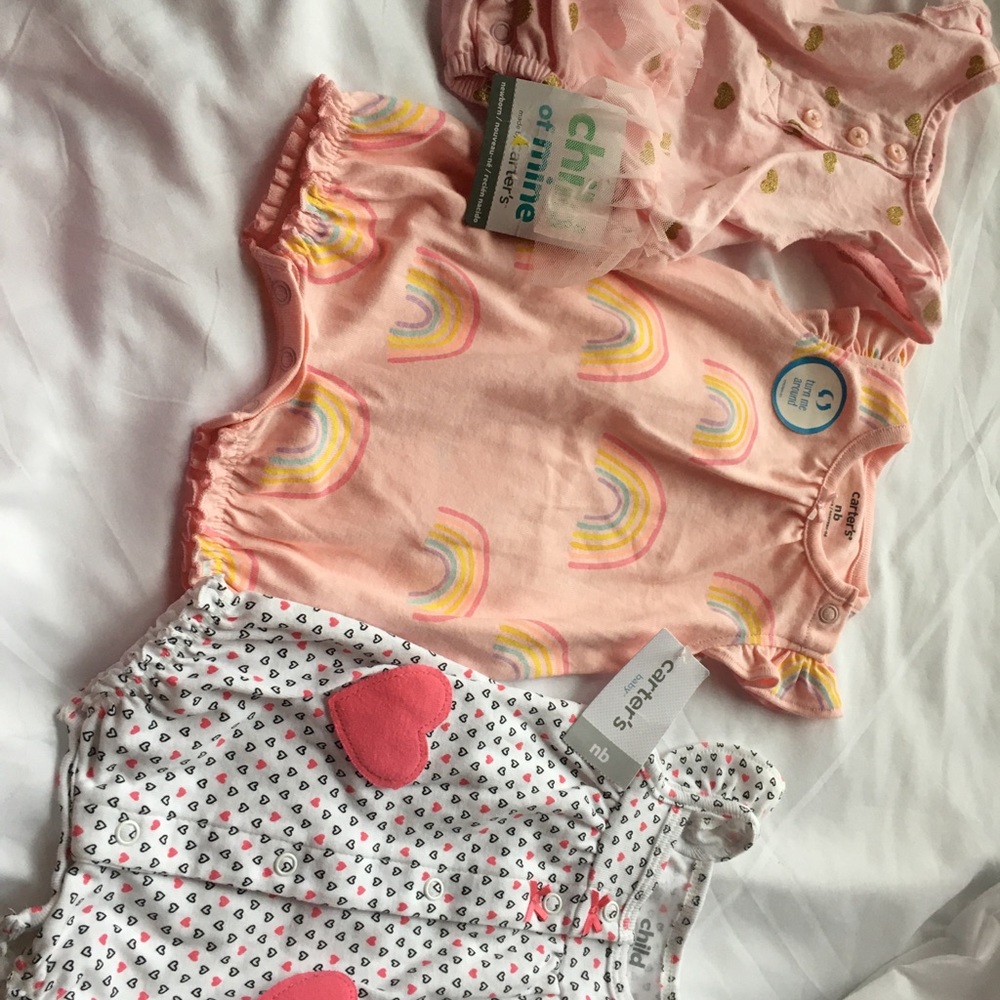 Newborn baby girl onesies set